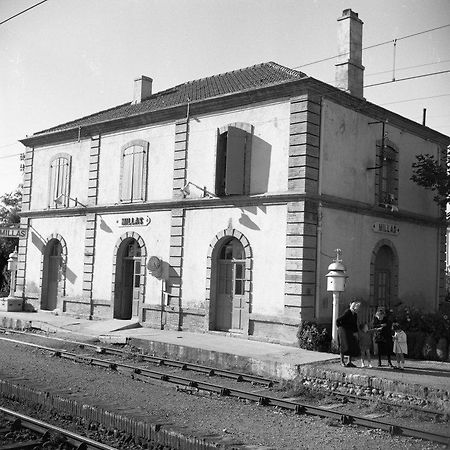 La Gare De Millas Chambres d'hôtes Exterior foto